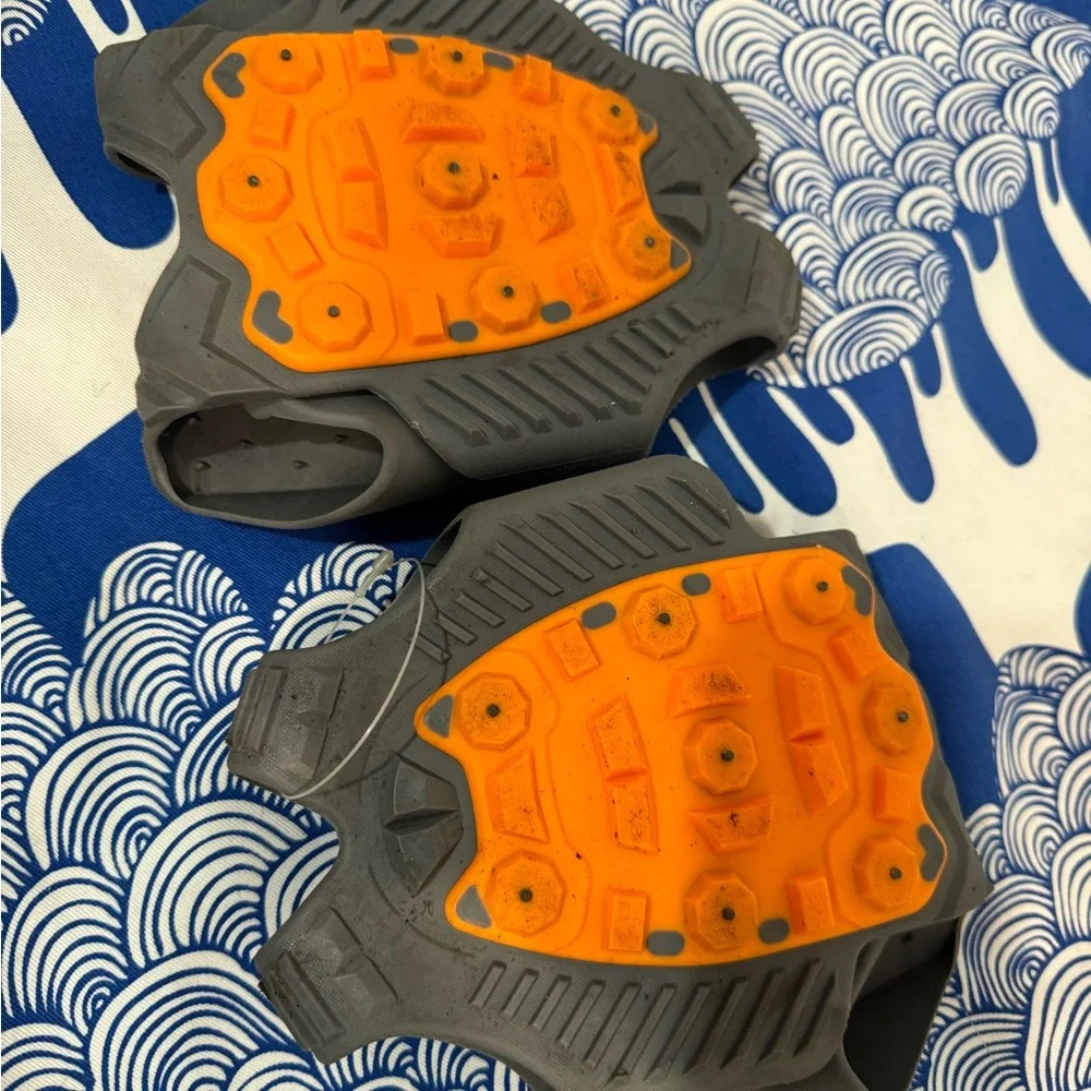 WINTER WALKING SLIP ON